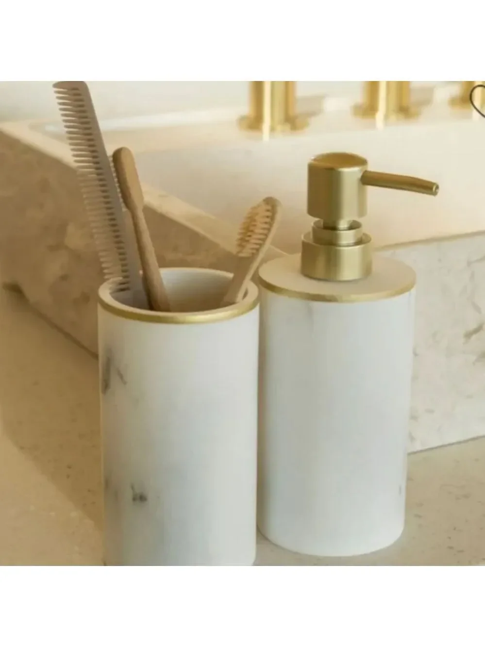 Sunday Citizen Marble Resin Bath Set